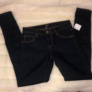 NWT FOREVER 21 Skinny Jeans